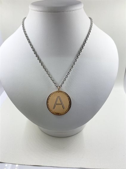 Rebecca hot sale letter necklace